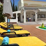 Corniche, Villa privée, 4 Suites, Vue mer, Piscine au Sel, chauffée et couverte