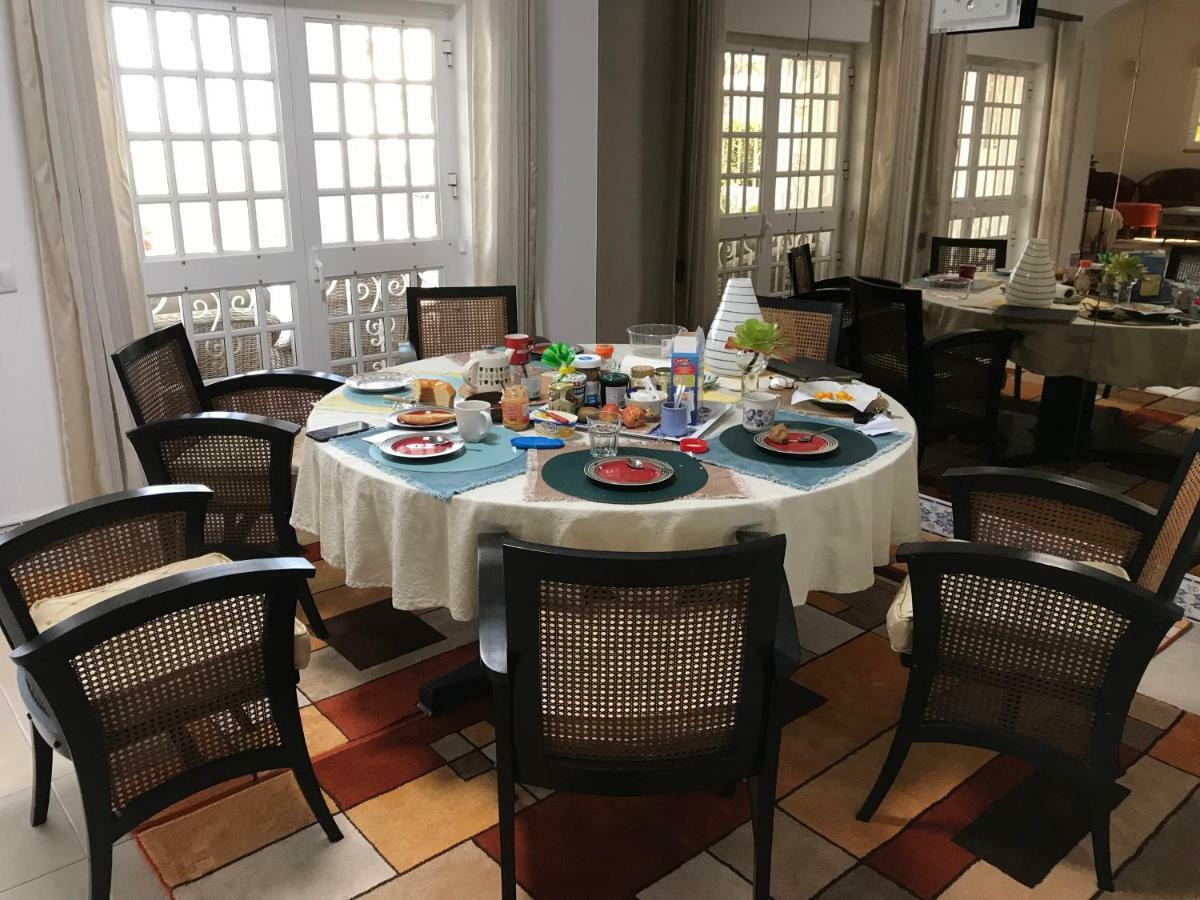 Corniche, Privée, 4 Suites, Vue Mer, Piscine Au Sel, Chauffée Et Couverte Villa
