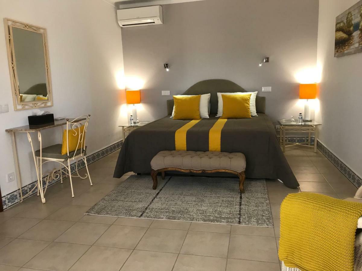 Corniche, Privée, 4 Suites, Vue Mer, Piscine Au Sel, Chauffée Et Couverte * Albufeira